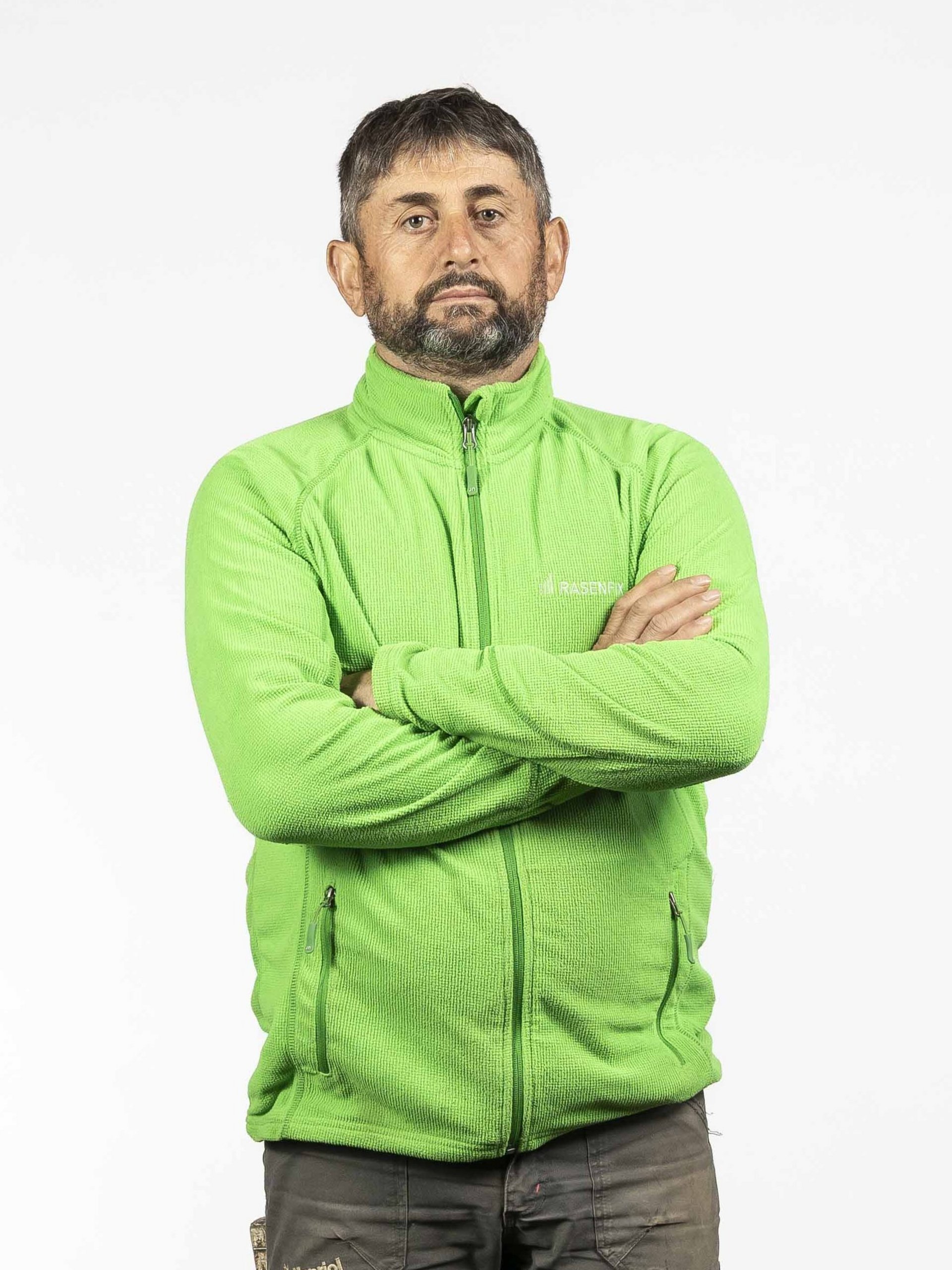 Dach begrünen. Natur lieben. Dich glücklich sehen. Das Team. Dach begrünen. Natur lieben. Dich glücklich sehen. Das Team.