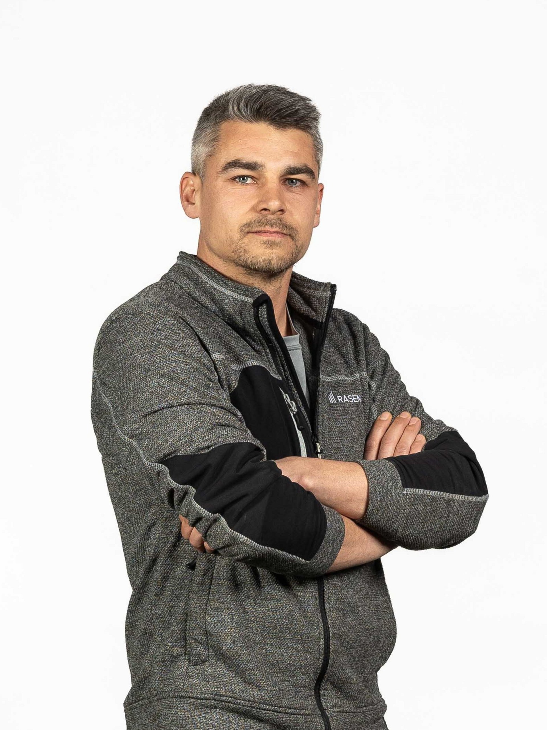 Dach begrünen. Natur lieben. Dich glücklich sehen. Das Team. Dach begrünen. Natur lieben. Dich glücklich sehen. Das Team.